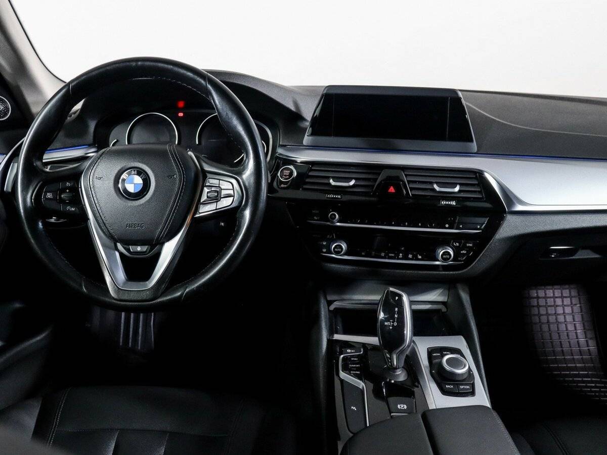 BMW 5 серии 520d xDrive, 2018 Фото №7