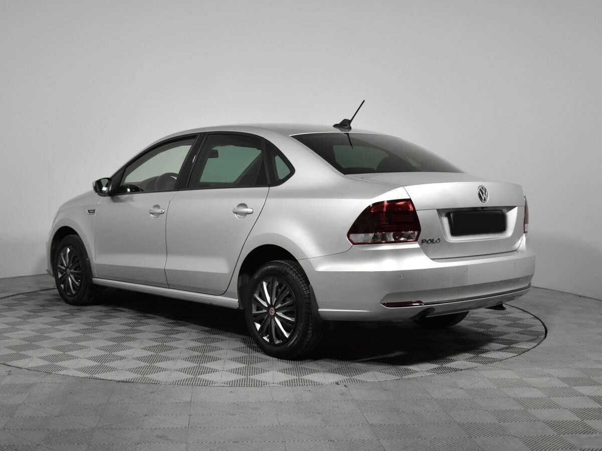Volkswagen Polo, 2018 Фото №6