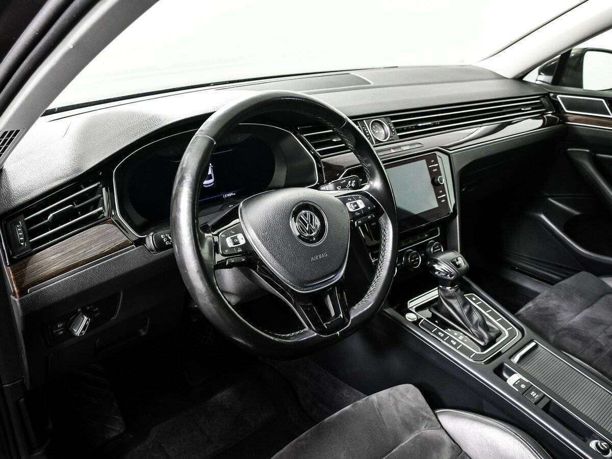 Volkswagen Passat, 2017 Фото №13