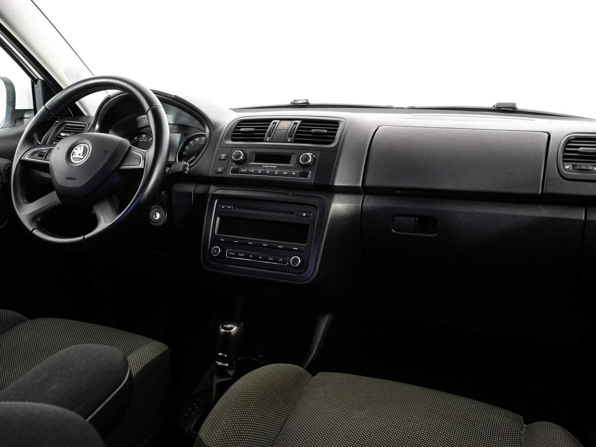 Skoda Fabia, 2013 Фото №9