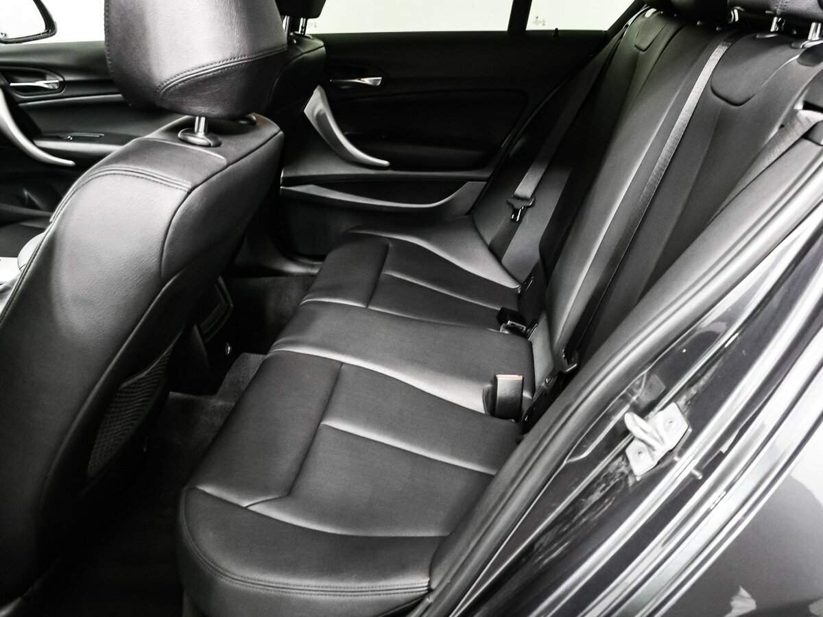 BMW 1 серии 118i, 2018 Фото №12