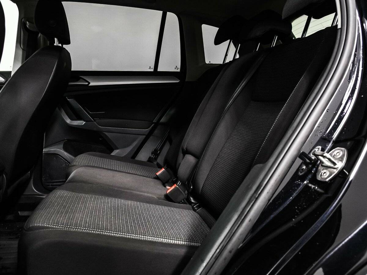 Volkswagen Tiguan, 2020 Фото №12