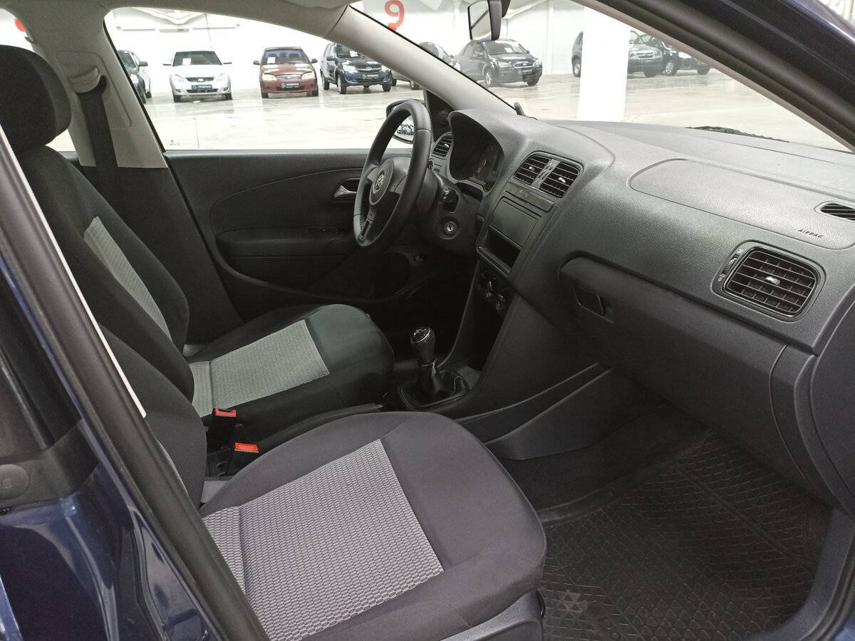 Volkswagen Polo, 2015 Фото №11