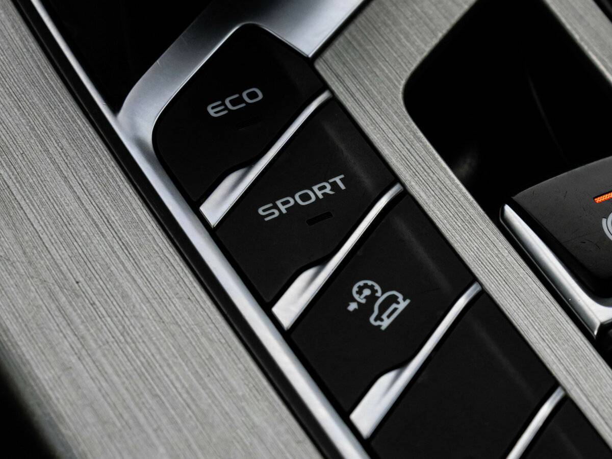 Geely Coolray, 2022 Фото №14