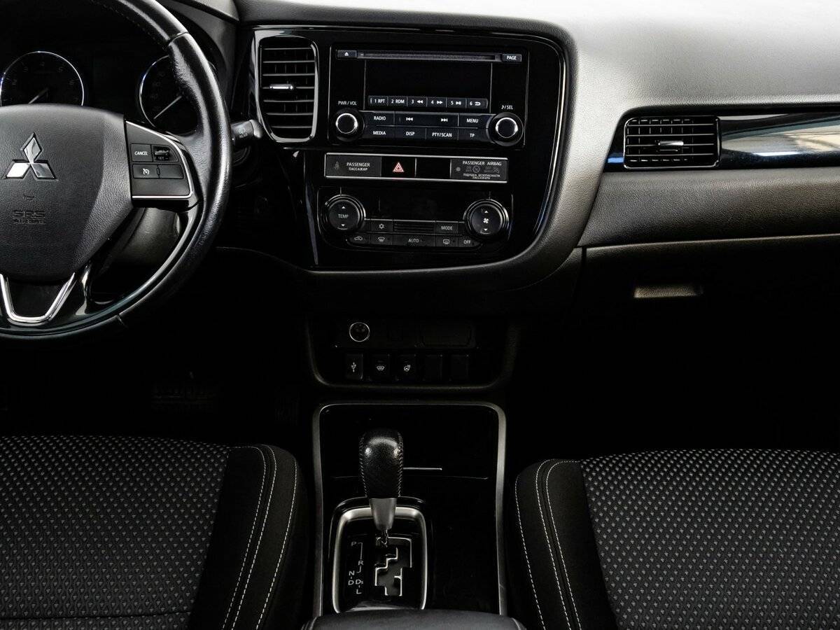 Mitsubishi Outlander, 2020 Фото №13