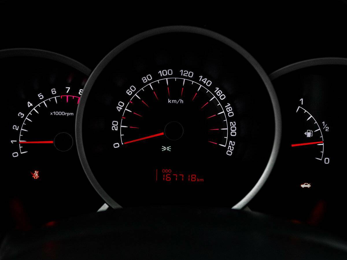 Kia Venga, 2013 Фото №8