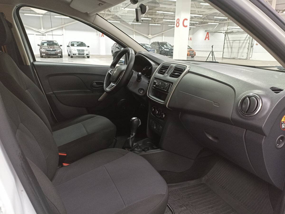 Renault Logan, 2020 Фото №11