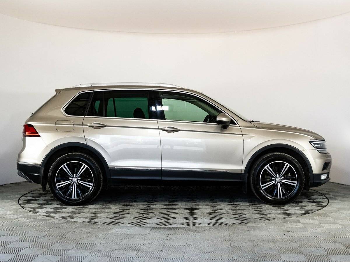 Volkswagen Tiguan, 2017 - 128 093 км. | Фото №4