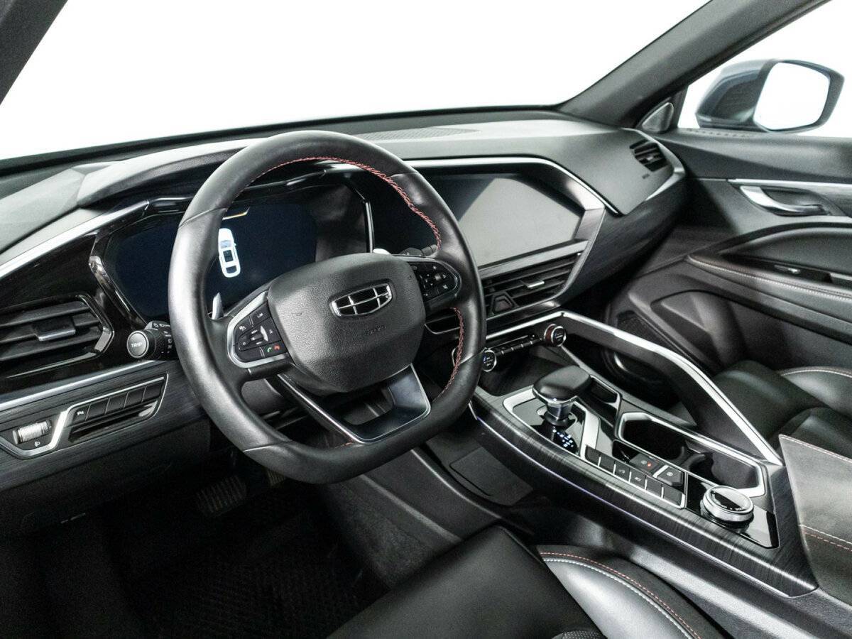Geely Tugella, 2022 Фото №11