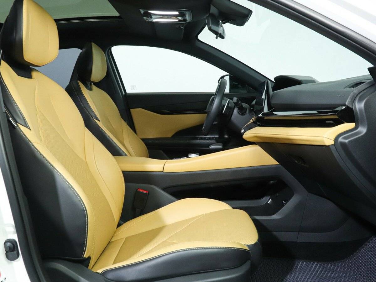 Changan UNI-V, 2022 Фото №17