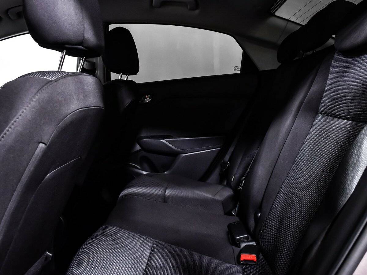 Hyundai Solaris II, 2020 Фото №12