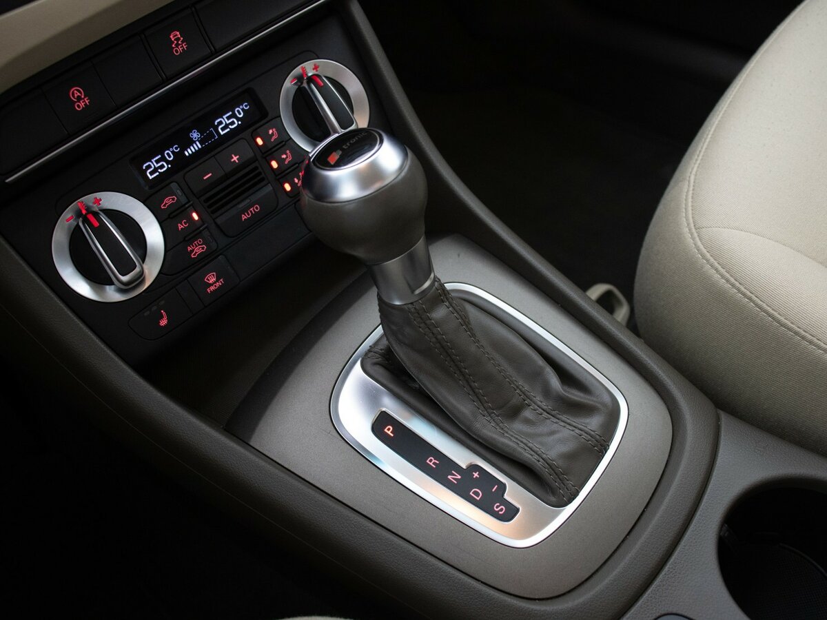 Audi Q3 I (8U), 2013 Фото №9