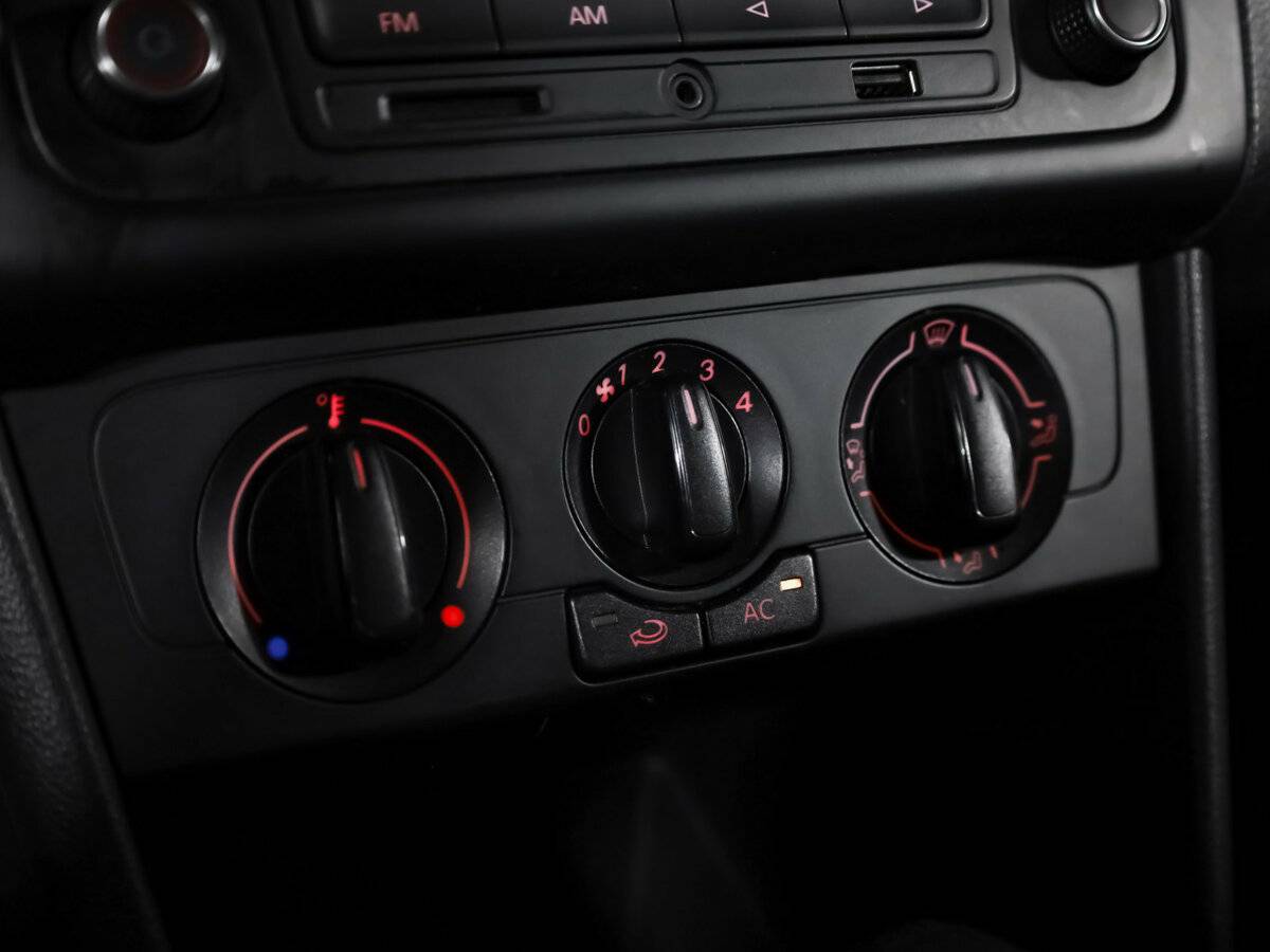 Volkswagen Polo V, 2013 Фото №12