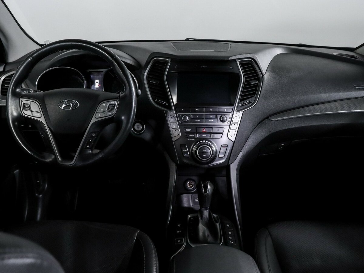 Hyundai Santa Fe Grand III Рестайлинг, 2017 Фото №13