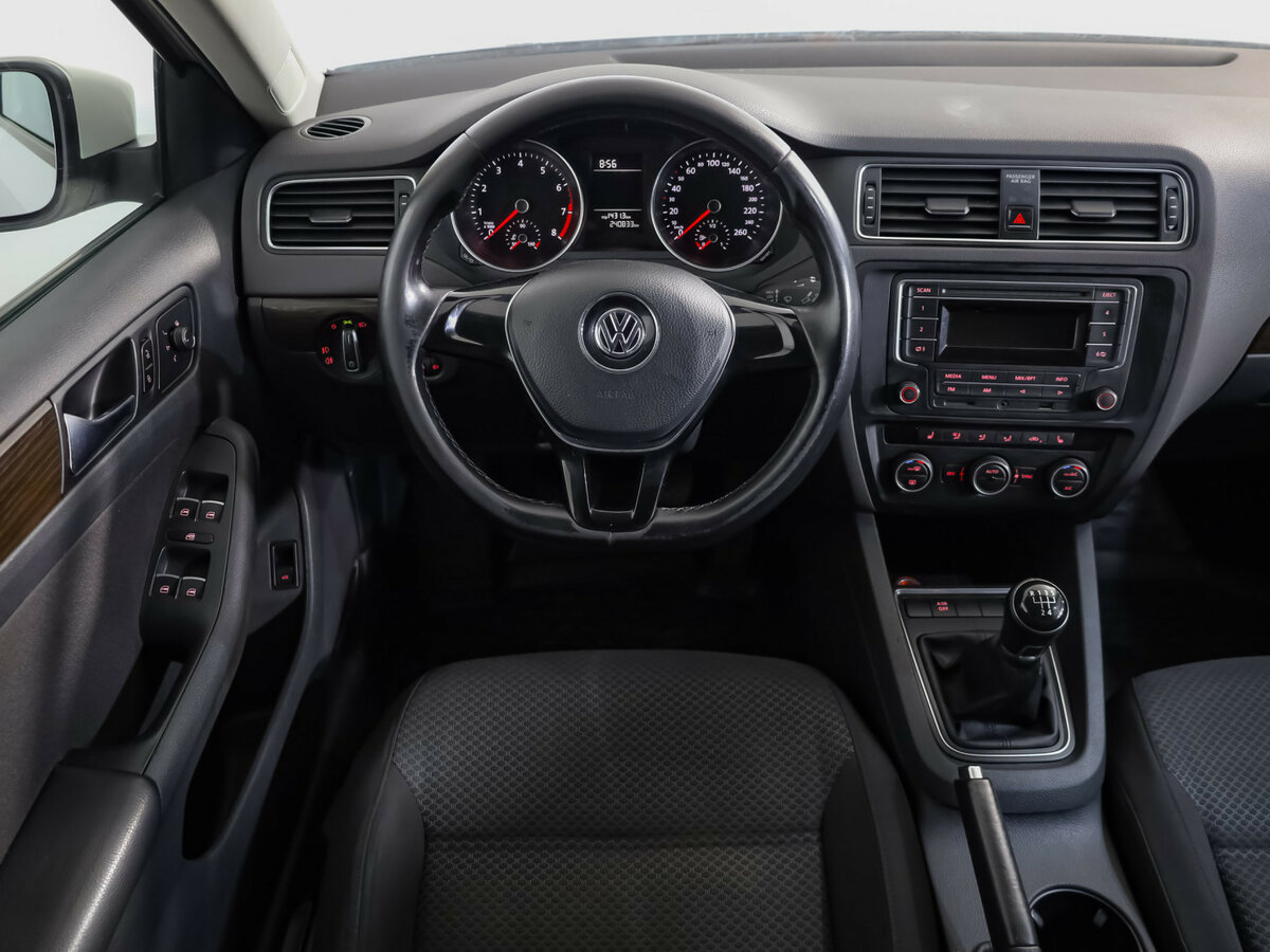 Volkswagen Jetta VI Рестайлинг, 2015 Фото №9