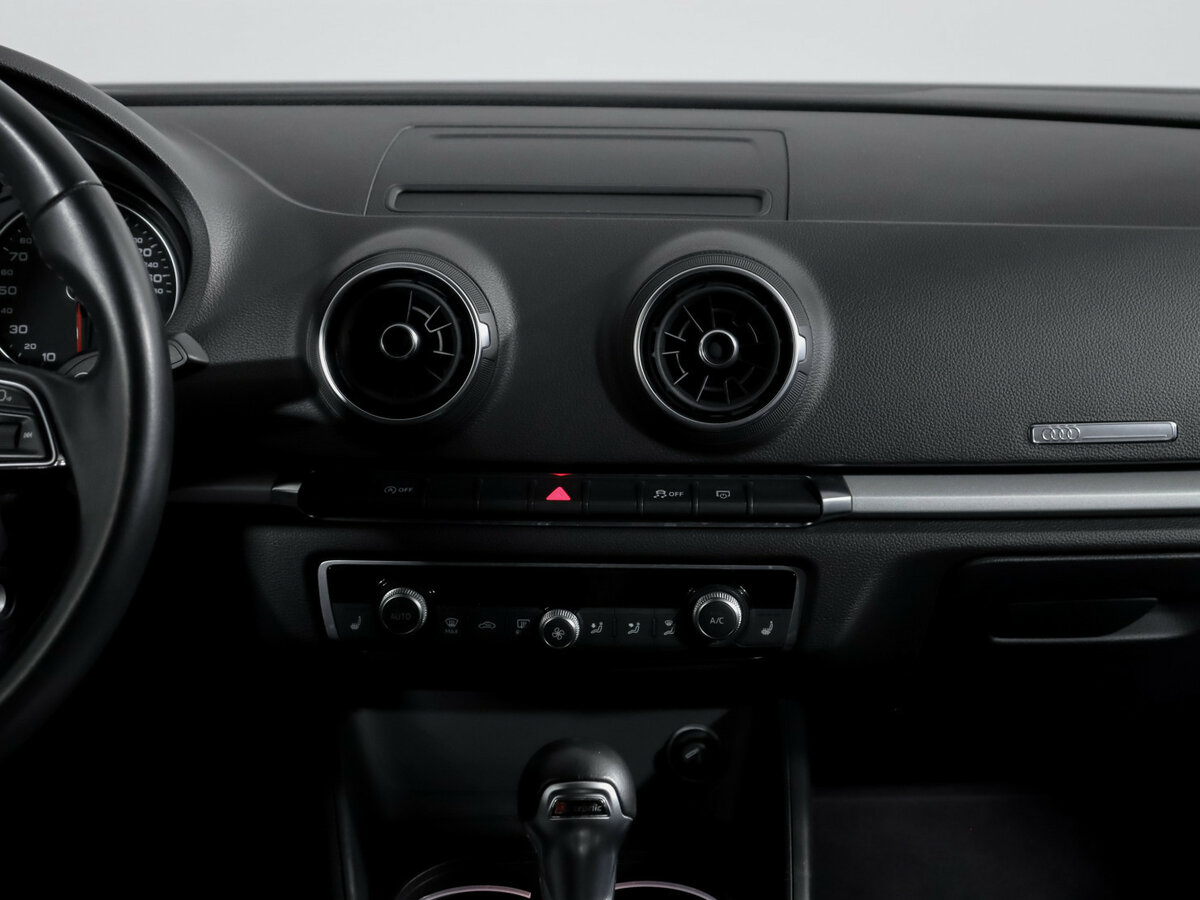 Audi A3 III (8V) Рестайлинг, 2019 Фото №11