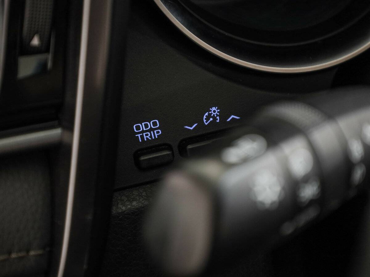 Toyota Camry VIII (XV70) Рестайлинг, 2021 Фото №25