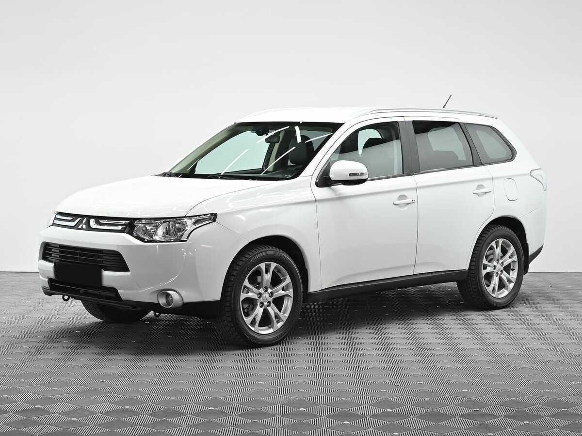 Mitsubishi Outlander, 2012